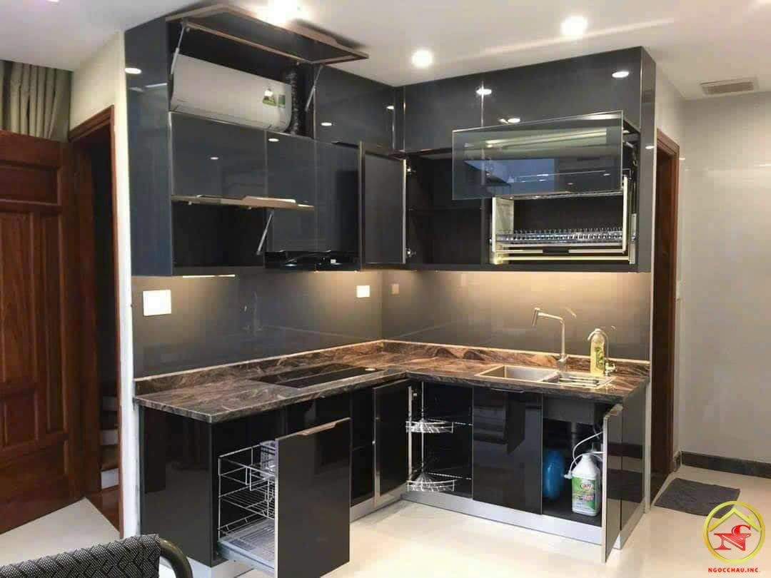 Tủ bếp inox 304 cánh kính cô Hằng